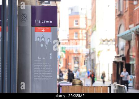 Matthew Street, the most famous street in Liverpool as the location of the Cavern Club where the Beatles perfomed, on Merseyside, UK Stockfoto