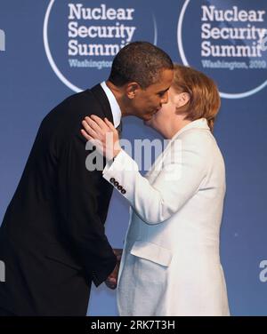 Bildnummer: 53936966  Datum: 12.04.2010  Copyright: imago/Xinhua  U.S. President Barack Obama (L) greets German Chancellor Angela Merkel upon her arrival for a working dinner during the Nuclear Security Summit in Washington, the United States, April 12, 2010. U.S. President Barack Obama on Monday evening welcomed world leaders to a working dinner in Washington, kicking off a summit aimed at preventing terrorists from obtaining nuclear weapons. (Xinhua/Ju Peng)(wjd) U.S.-WASHINGTON-NUCLEAR SECURITY SUMMIT-OBAMA-MERKEL PUBLICATIONxNOTxINxCHN People Politik Atomgipfel premiumd xint kbdig xkg 2010 Stock Photo