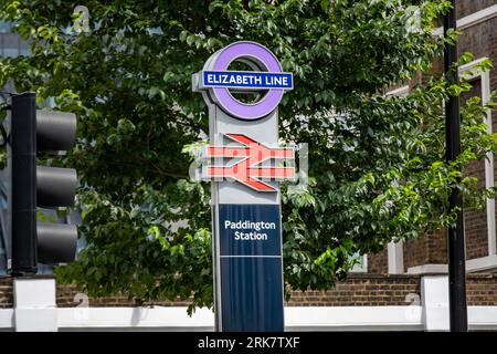 LONDON – 18. JULI 2023: Paddington Station, Hauptbahnhof in London Stockfoto