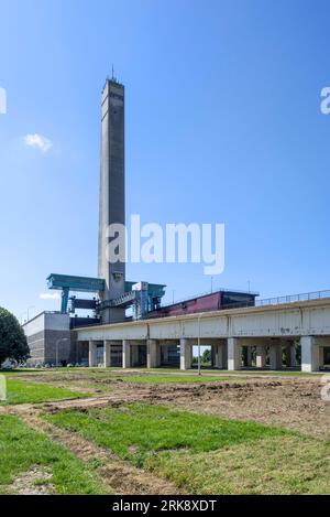 Caisson auf dem Ronquières-Schrägflugzeug, Bootslift auf dem Brüssel-Charleroi-Kanal bei Braine-le-Comte, Provinz Hennegau, Wallonien, Belgien Stockfoto