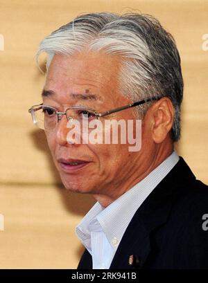 Bildnummer: 54118018  Datum: 07.06.2010  Copyright: imago/Xinhua (100608) -- TOKYO, June 8, 2010 (Xinhua) -- The photo taken on June 7, 2010 shows Masayuki Naoshima attending a meeting of Democratic Party of Japan (DPJ) s parliamentarians in Tokyo, capital of Japan. Japanese Prime Minister and Democratic Party of Japan (DPJ) President appointed his new Cabinet Tuesday. Masayuki Naoshima was appointed as Economy, Trade and Industry Minister of Japan s new cabinet. (Xinhua/Ji Chunpeng) (zl) (7)JAPAN-TOKYO-NEW CABINET-LINEUP PUBLICATIONxNOTxINxCHN People Politik Porträt kbdig xsk 2010 hoch premiu Stockfoto