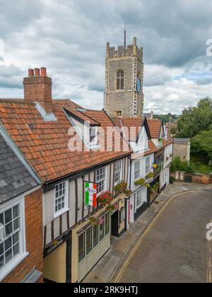 Stadtzentrum von Norwich, Großbritannien. Blick aus der Vogelperspektive auf das Stadtzentrum und die berühmte Kathedrale. Norwich in East Anglia Stockfoto