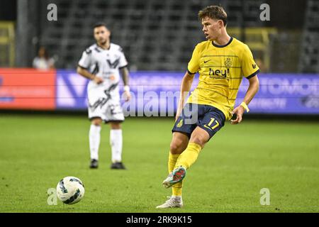 Brüssel, Belgien. August 2023. Casper Terho von Union ist am Donnerstag, den 24. August 2023, in Brüssel, der ersten Etappe des Play-offs für den UEFA Europa League-Wettbewerb, während eines Fußballspiels zwischen der Belgischen Royale Union Saint Gilloise und dem Schweizer FC Lugano in Aktion. BELGA PHOTO LAURIE DIEFFEMBACQ Credit: Belga News Agency/Alamy Live News Stockfoto