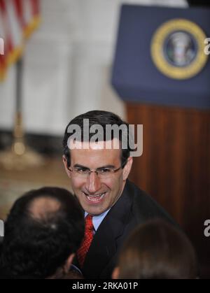 Bildnummer: 54246033  Datum: 22.07.2010  Copyright: imago/Xinhua (100722) -- WASHINGTON, July 22, 2010 (Xinhua) -- Director of the White House Office of Management and Budget Peter Orszag attends a ceremony as U.S. President Barack Obama signs the Improper Payments Elimination and Recovery Act in the State Dining Room of the White House in Washington D.C., capital of the United States, July 22, 2010. (Xinhua/Zhang Jun) (zw) (1)U.S.-WASHINGTON-ORSZAG PUBLICATIONxNOTxINxCHN People Politik kbdig xsk 2010 hoch    Bildnummer 54246033 Date 22 07 2010 Copyright Imago XINHUA  Washington July 22 2010 X Stock Photo