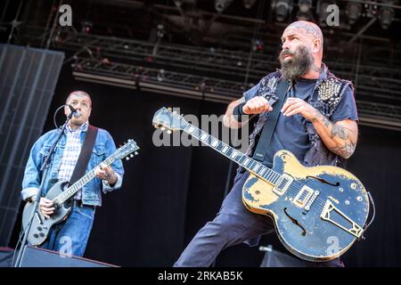 Solvesborg, Schweden. Juni 2023. Die amerikanische Punk-Rock-Band Rancid spielt ein Live-Konzert während des schwedischen Musikfestivals Sweden Rock Festival 2023 in Solvesborg. Hier wird Sänger und Gitarrist Tim Armstrong live auf der Bühne gesehen. (Foto: Gonzales Photo - Terje Dokken). Stockfoto