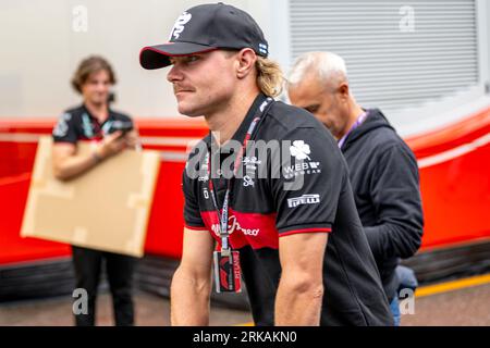 Zandvoort, Niederlande, 24. August, Valtteri Bottas, aus Finnland, nimmt an Alfa Romeo Racing Teil. Der Aufbau, Runde 14 der Formel-1-Meisterschaft 2023. Quelle: Michael Potts/Alamy Live News Stockfoto