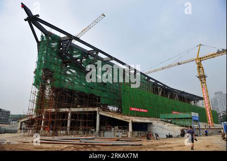 Bildnummer: 54432305  Datum: 14.09.2010  Copyright: imago/Xinhua WUHAN, Sept. 15, 2010 (Xinhua) -- The Xinhai Revolution Museum and the Commemorative Square are under construction at the Shouyi Cultural Center in Wuhan, capital of central China s Hubei Province, Sept. 14, 2010. Wuhan City was working with full strength to build the Shouyi Cultural Center, the major site for the ration of the centennial anniversary of the Xinhai Revolution. The Xinhai Revolution, also known as the Revolution of 1911, was a Chinese bourgeois democratic revolution led by Dr. Sun Yat-sen which overthrew the Qing D Stock Photo