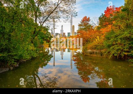 Herbstfarben im Central Park, New York City, New York Stockfoto