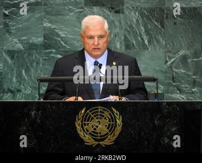 Bildnummer: 54458213  Datum: 22.09.2010  Copyright: imago/Xinhua (100922) -- NEW YORK, Sept. 22, 2010 (Xinhua) -- Ricardo Martinelli Berrocal, president of the Republic of Panama, speaks during the United Nations (UN) Millennium Development Goals (MDG) Summit at the UN Headquarters in New York Sept. 22, 2010. (Xinhua/Shen Hong) UN-MILLENNIUM DEVELOPMENT GOALS SUMMIT PUBLICATIONxNOTxINxCHN People Politik UN Millenniumsgipfel Gipfel kbdig xcb 2010 quer premiumd xint     Bildnummer 54458213 Date 22 09 2010 Copyright Imago XINHUA 100 922 New York Sept 22 2010 XINHUA Ricardo Martinelli Berrocal Pre Stock Photo