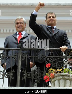 Bildnummer: 54529838  Datum: 11.10.2010  Copyright: imago/Xinhua (101012)-- QUITO, Oct. 12, 2010 (Xinhua) -- Ecuadorian President Rafael Correa (R) greets supporters next to his Chilean counterpart Sebastian Pinera at the Palacio de Carondelet in Quito, Ecuador, Oct. 11, 2010. Chilean President Sebastian Pinera is visiting Ecuador to show his support to Rafael Correa. (Xinhua/Santiago Armas) (lyx) ECUADOR-QUITO-CHILE-POLITICS PUBLICATIONxNOTxINxCHN People Politik kbdig xcb 2010 hoch     Bildnummer 54529838 Date 11 10 2010 Copyright Imago XINHUA  Quito OCT 12 2010 XINHUA Ecuadorian President Ra Stock Photo