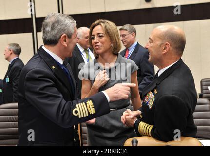 Bildnummer: 54536287  Datum: 14.10.2010  Copyright: imago/Xinhua BRUSSELS, Oct. 14, 2010 (Xinhua) -- Spanish Defence Minister Carme Chacon (C) talks with Chairman of NATO Military Committee Admiral Giampaolo Di Paola (L) and Admiral James G. Stavridis (R), NATO s Supreme Allied Commander Europe (SACEUR), during the NATO s joint Defence and Foreign Ministers Meeting in NATO s headquarters in Brussels, capital of Belgium on Oct. 14, 2010. (Xinhua/Wu Wei)(djj) BELGIUM-BRUSSELS-NATO PUBLICATIONxNOTxINxCHN People Politik NATO Treffen kbdig xmk 2010 quer premiumd    Bildnummer 54536287 Date 14 10 20 Stock Photo