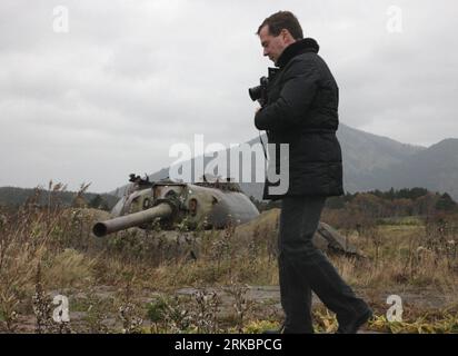 Bildnummer: 54590340  Datum: 01.11.2010  Copyright: imago/Xinhua (101101) -- KUNASHIRI ISLAND, Nov. 1, 2010 (Xinhua) -- Russian President Dmitry Medvedev visits Kunashiri Island, one of the Russian-held islands also claimed by Japan, on Nov. 1, 2010. Medvedev is the first leader from Russia or the former Soviet Union to travel to any of the disputed islands, which are called the Northern Territories in Japan and the Southern Kurils in Russia. (Xinhua) (zcq) RUSSIA-JAPAN-MEDVEDEV-KUNASHIRI ISLAND PUBLICATIONxNOTxINxCHN People Politik kbdig xmk 2010 quer premiumd o0 fotografiert    Bildnummer 54 Stock Photo