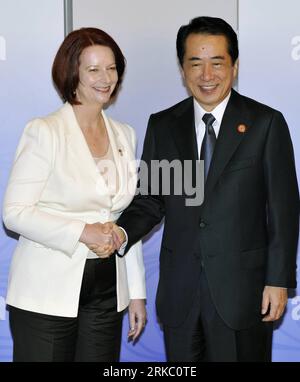 Bildnummer: 54636024 Datum: 13.11.2010 Copyright: imago/Xinhua (101113) -- YOKOHAMA, 13. November 2010 (Xinhua) -- die australische Premierministerin Julia Gillard (L) wird vom japanischen Premierminister Naoto Kan in Yokohama, Japan, am 13. November 2010 begrüßt. Das 18. Treffen der Wirtschaftsführer der asiatisch-pazifischen Wirtschaftskooperation (APEC) wurde hier am Samstag eröffnet. (Xinhua) (Axy) JAPAN-YOKOHAMA-APEC PUBLICATIONxNOTxINxCHN Politik People kbdig xub 2010 Hochpremiumd Bildnummer 54636024 Datum 13 11 2010 Copyright Imago XINHUA Yokohama 13. November 2010 XINHUA DIE australische Premierministerin Juliet l WIRD von Japanern begrüßt Stockfoto