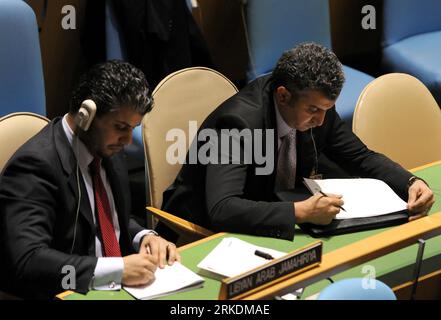 Bildnummer: 54969086  Datum: 01.03.2011  Copyright: imago/Xinhua (110301) -- NEW YORK, March 1, 2011 (Xinhua) -- Libyan representatives attend a meeting of UN General Assembly at the UN headquarters in New York, the United States, March 1, 2011. The 65th session of the UN General Assembly on Tuesday adopted a resolution to suspend the rights of membership of Libya in the UN Human Rights Council. (Xinhua/Shen Hong) (wjd) US-UN-LIBYA-HUMAN RIGHTS COUNCIL-SUSPENSION PUBLICATIONxNOTxINxCHN People Politik UN UNO Menschenrechte Menschenrechtsrat Libyen Ausschluss premiumd kbdig xcb 2011 quer     Bil Stock Photo