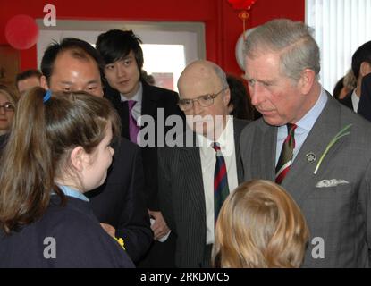 Bildnummer: 54969122  Datum: 01.03.2011  Copyright: imago/Xinhua (110302) -- LONDON, March 2, 2011 (Xinhua) -- Charles (1st R), Prince of Wales, and Chinese Ambassador to the United Kingdom Liu Xiaoming attend the opening of the Confucius Classroom at the Llandovery College in Wales, Britain, March 1, 2011. The Llandovery College saw on Tuesday the launching of Wales first Confucius Classroom, a non-profit program aiming at teaching Chinese language and culture. (Xinhua/Guo Rui) (ypf) UK-WALES-CONFUCIUS CLASSROOM-CHARLES-PRINCE PUBLICATIONxNOTxINxCHN Entertainment People Adel  kbdig xcb 2011 q Stock Photo