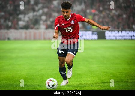 Lille, Frankreich. August 2023. Tiago Santos aus Lille während des Spiels der UEFA Europa Conference League zwischen Lille Olympique Sporting Club und HNK Rijeka am 24. August 2023 im Stade Pierre-Mauroy in Lille, Frankreich. (Foto: Matthieu Mirville/PRESSINPHOTO) Credit: PRESSINPHOTO SPORTS AGENCY/Alamy Live News Stockfoto