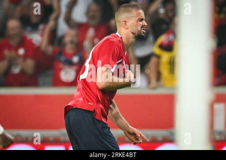 Lille, France. 24th Aug, 2023. Edon Zhegrova of Lille celebrates his goal during the UEFA Europa Conference League match between Lille Olympique Sporting Club and HNK Rijeka played at Stade Pierre-Mauroy on August 24, 2023 in Lille, France. (Photo by Matthieu Mirville/PRESSINPHOTO) Credit: PRESSINPHOTO SPORTS AGENCY/Alamy Live News Stockfoto