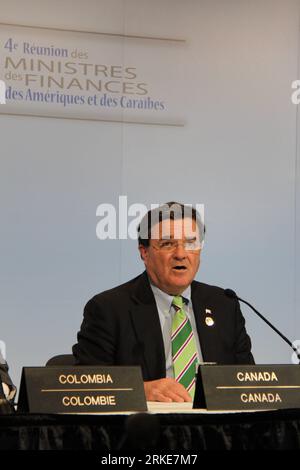 Bildnummer: 55091972  Datum: 26.03.2011  Copyright: imago/Xinhua (110327) -- CALGARY, March 27, 2011 (Xinhua) -- Canada s finance minister Jim Flaherty speaks at a closing press conference of the fourth meeting of the Finance Ministers of the America and the Caribbean, in Calgary, Canada, March 26, 2011. The fourth meeting of the Finance Ministers of the America and the Caribbean concluded in Calgary Saturday with the talks centering on rising food and commodity prices, growing and potentially volatile capital flows, their related impact on currencies and the longer-term issues associated with Stockfoto