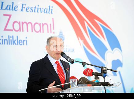 Bildnummer: 55265812  Datum: 15.04.2011  Copyright: imago/Xinhua (110415) -- ISTANBUL, April 15, 2011 (Xinhua) -- The mayor of Istanbul gives a speech during the openning ceremony of the annual International Istanbul Tulip Festival in Emirgan park in Istanbul, Turkey, April 15, 2011. With over 10 million tulips planted in Istanbul, the annual International Istanbul Tulip Festival which took place from 1st to 30th of April, held a openning ceremony in Emirgan park on Friday. (Xinhua/Ma Yan) (zw) TURKEY-ISTANBUL-TULIP FESTIVAL PUBLICATIONxNOTxINxCHN  Tulpen Tulpenfestival Türkei kbdig xng 2011 q Stock Photo