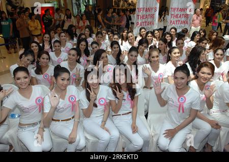 Bildnummer: 55271216  Datum: 18.04.2011  Copyright: imago/Xinhua (110418) -- BANGKOK, April 18, 2011 (Xinhua) -- Sixty beautiful ladyboys pose during the beauty pageant Miss Tiffany s Universe 2011 s in the first elimination round at Central World shopping Mall, Bangkok, capital of Thailand, April 18, 2011. (Xinhua/Rachen Sageamsak) (lmz) THAILAND-BANGKOK-MISS TIFFANY-PAGEANT PUBLICATIONxNOTxINxCHN Gesellschaft Misswahl Schönheitswettbewerb xo0x kbdig xub 2011 quer     Bildnummer 55271216 Date 18 04 2011 Copyright Imago XINHUA  Bangkok April 18 2011 XINHUA Sixty Beautiful Lady Boys Pose during Stock Photo