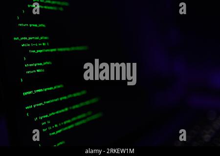 Programmiercode auf Computerbildschirm, Entwicklung und IT-Konzept Stockfoto