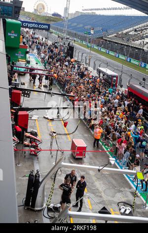 Zandvoort, Nederland. August 2023. Zandvoort, Niederlande, 24. August 2023; niederländische Formel-1-Grand-Prix-Rennstrecke - Bild und Copyright von Leo VOGELZANG/ATP Images (Leo Vogelzang/ATP/SPP) Credit: SPP Sport Press Photo. Alamy Live News Stockfoto