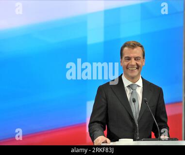 Bildnummer: 55361593  Datum: 18.05.2011  Copyright: imago/Xinhua (110518) -- SKOLKOWO, May 18, 2011 (Xinhua) -- Russian President Dmitry Medvedev smiles during a press conference in Skolkovo innovation center, Moscow, Russia, May 18, 2011. Medvedev warned on Wednesday that Russia will suspend the new Russian-U.S. strategic arms reduction treaty (START) if its cooperation with NATO fails. (Xinhua/Liu Lihang) (msq) RUSSIA-MEDVEDEV-U.S.-NATO PUBLICATIONxNOTxINxCHN People Politik kbdig xmk xo0x 2011 quer premiumd o0 PK, Pressetermin, Technologiezentrum Skolkovo    Bildnummer 55361593 Date 18 05 20 Stock Photo