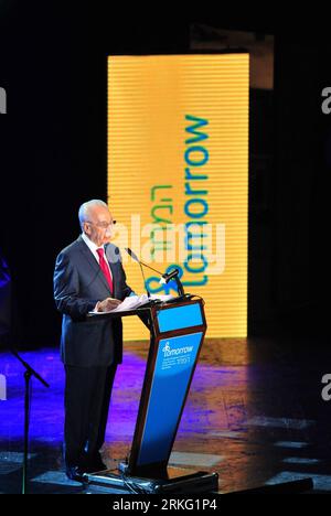 Bildnummer: 55532439  Datum: 22.06.2011  Copyright: imago/Xinhua (110621) -- JERUSALEM, June 21, 2011 (Xinhua) -- Israeli President Shimon Peres gives a speech during the third Israeli Presidential Conference in Jerusalem, June 21, 2011. The conference, entitled Facing Tomorrow, will focus on the vital issues and decisions that should be implemented to ensure a better future for Israel, the Jewish people, and the world, according to the organizers. (Xinhua/Yin Dongxun) MIDEAST-JERUSALEM-ISRAELI PRESIDENTIAL CONFERENCE PUBLICATIONxNOTxINxCHN People Politik premiumd x0x xsk 2011 hoch     Bildnum Stock Photo