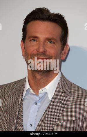 London, Großbritannien. September 2018 27. Bradley Cooper nimmt an der UK-Premiere von „A Star Is Born“ Teil, die im Vue West End in London stattfindet. Quelle: SOPA Images Limited/Alamy Live News Stockfoto