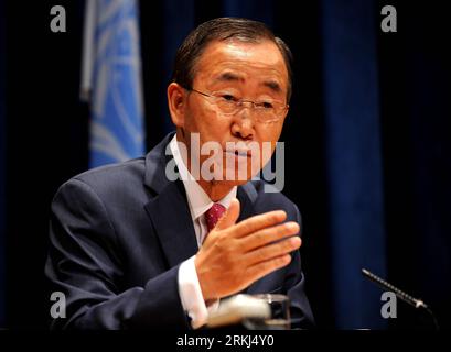 Bildnummer: 55985744  Datum: 15.09.2011  Copyright: imago/Xinhua (110915) -- NEW YORK, Sept. 15, 2011 (Xinhua) -- UN Secretary-General Ban Ki-moon speaks at a press conference at the UN headquarters in New York, Sept. 15, 2011. Ban said here on Thursday that the United Nations has never been more needed to help in the efforts to deal with enormous political, economic and environmental challenges in the world, which is undergoing a moment of uncommon turbulence. (Xinhua/Shen Hong) UNITED NATIONS-BAN KI-MOON-PRESS CONFERENCE PUBLICATIONxNOTxINxCHN People Politik Porträt premiumd xns x0x 2011 que Stock Photo