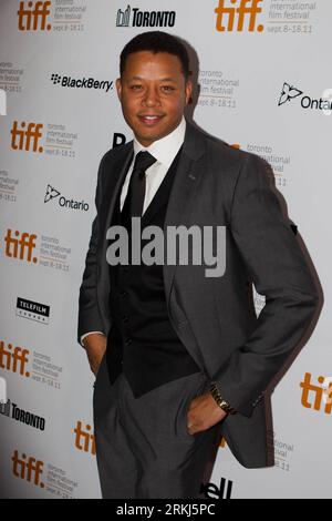 Bildnummer: 56004504  Datum: 16.09.2011  Copyright: imago/Xinhua (110917) -- TORONTO, Sept. 17, 2011 (Xinhua) -- Actor Terrence Howard arrives for the screening of the film Winnie at the Roy Thomson Hall during the 36th Toronto International Film Festival in Toronto, Canada, Sept. 16, 2011. (Xinhua/Zou Zheng) CANADA-TORONTO INTERNATIONAL FILM FESTIVAL-FILM WINNIE PUBLICATIONxNOTxINxCHN People Kultur Entertainment Filmfestival 36 Premiere Filmpremiere Porträt premiumd xns x0x 2011 hoch      56004504 Date 16 09 2011 Copyright Imago XINHUA  Toronto Sept 17 2011 XINHUA Actor Terrence Howard arrive Stock Photo