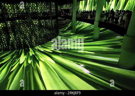 Bildnummer: 56039594  Datum: 20.09.2011  Copyright: imago/Xinhua (110920) -- SHANGHAI, Sept. 20, 2011 (Xinhua) -- Photo taken on Sept. 20, 2011 shows an interior view of the Saudi Arabia Pavilion in the Expo Park in Shanghai, east China, Sept. 20, 2011. The Saudi Arabia Pavilion, as one of the most popular pavilions during the Shanghai World Expo held from May 1 to October 31 last year, will reopen to the public on Sept. 28, 2011. Donated as a gift from Saudi Arabia to the city of Shanghai, Saudi Arabia Pavilion is the first foreign pavilion to reopen to visitors. A total of 14,000 tickets of Stock Photo