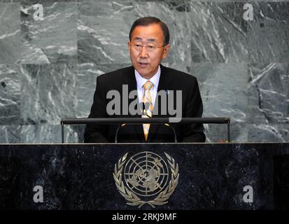 Bildnummer: 56056793 Datum: 21.09.2011 Copyright: imago/Xinhua (110921) -- NEW YORK, 21. September 2011 (Xinhua) -- Ban Ki-moon, Generalsekretär der Vereinten Nationen, hält eine Rede während der 66. Generalversammlung der Vereinten Nationen am 21. September 2011 im Hauptquartier der Vereinten Nationen in New York. Die 66. Tagung der UN-Generalversammlung begann ihre jährliche Generaldebatte am Mittwoch. (Xinhua/Shen Hong) (srb) US-UN-GENERALVERSAMMLUNG-GENERALDEBATTE PUBLICATIONxNOTxINxCHN People Politik Generalversammlung Vereinte Nationen x0x xst Premiere 2011 quer Highlight 56056793 Datum 21 09 2011 Copyright Imago XINHUA Neu Stockfoto