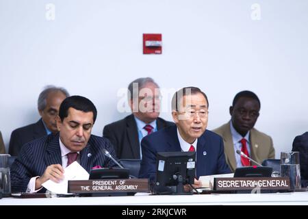 Bildnummer: 56105268  Datum: 24.09.2011  Copyright: imago/Xinhua (110925) -- NEW YORK, Sept. 25, 2011 (Xinhua) -- UN Secretary-General Ban Ki-moon (Front R) and Nassir Abdulaziz Al-Nasser (Front L), president of the General Assembly, attend the Ministerial Mini-Summit on Humanitarian Response to the Horn of Africa, at the UN headquarters in New York, the United States, Sept. 24, 2011. (Xinhua/Zhu Wei)(zcc) US-UN-MEETING-HORN OF AFRICA PUBLICATIONxNOTxINxCHN People Politik Vereinte Nationen Generalversammlung xjh x0x premiumd 2011 quer      56105268 Date 24 09 2011 Copyright Imago XINHUA  New Y Stock Photo