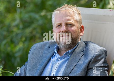 Batina, Kroatien. August 2023. Präsident von Liberland Vit Jedlicka posiert am 24. August in Liberland, in der Nähe von Batina, Kroatien, für ein Foto. 2023. Liberland, auch als Freie Republik Liberland bekannt, ist eine unerkannte Mikronation in Südosteuropa, die unbewohnte Parzelle umstrittenen Landes am Westufer der Donau zwischen Kroatien und Serbien beansprucht. Es wurde am 13. April 2015 von einem euroskeptischen Politiker aus der Tschechischen Republik, Vit Jedlicka, proklamiert. Foto: Davor Javorovic/PIXSELL Credit: Pixsell/Alamy Live News Stockfoto