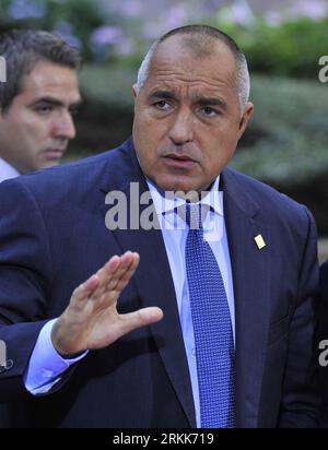 Bildnummer: 56208279  Datum: 23.10.2011  Copyright: imago/Xinhua (111023) -- BRUSSELS, Oct. 23, 2011(Xinhua) -- Bulgarian Prime Minister Boyko Borissov arrives for the EU Summit in Brussels, capital of Belgium on Oct. 23, 2011. EU countries leaders on Sunday gathered here to discuss the Greek debt crisis. (Xinhua/Ye Pingfan) BELGIUM-BRUSSELS-EU-SUMMIT PUBLICATIONxNOTxINxCHN People Politik xda x0x premiumd 2011 hoch      56208279 Date 23 10 2011 Copyright Imago XINHUA  Brussels OCT 23 2011 XINHUA Bulgarian Prime Ministers Boyko Borissov arrives for The EU Summit in Brussels Capital of Belgium O Stock Photo