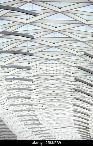 Dachscheibe. 360 Mall, Kuweit City, Kuwait. Architekt: CRTKL, 2021. Stockfoto