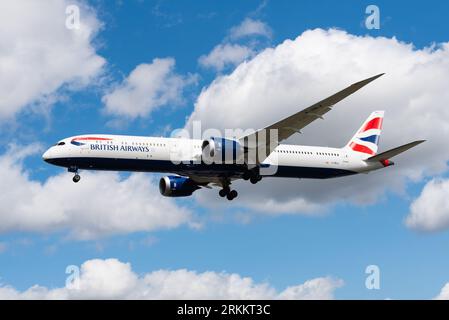 British Airways Boeing 787-10 Dreamliner jet airliner plane G-ZBLA on finals to land at London Heathrow Airport, UK. Long haul flight arrival Stock Photo