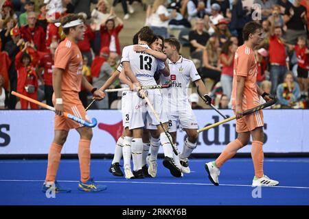 Monchengladbach, Deutschland. 25. August 2023. Nicolas de Kerpel aus Belgien, der am Donnerstag, den 24. August 2023 in Monchengladbach, dem ersten Halbfinale der Männer-Hockey-Europameisterschaften, bei einem Eishockeyspiel zwischen der belgischen Männer-Hockeymannschaft Red Lions und den Niederlanden abgebildet wurde. Die EuroHockey-Meisterschaften 2023 finden vom 18. August bis zum 27. August 2023 statt. BELGA PHOTO DIRK WAEM Credit: Belga News Agency/Alamy Live News Stockfoto