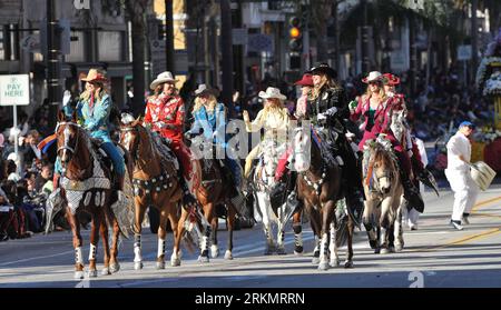 Bildnummer: 56802780  Datum: 02.01.2012  Copyright: imago/Xinhua (120102) -- CALIFORNIA, Jan. 2, 2012 (Xinhua) -- take part in the annual Rose Parade in Pasadena, California, the United States, on Jan. 2, 2012. (Xinhua/Yang Lei) US-CALIFORNIA-PARADE-ROSE PUBLICATIONxNOTxINxCHN Gesellschaft USA Rose Parade Umzug xbs x0x 2012 quer premiumd      56802780 Date 02 01 2012 Copyright Imago XINHUA  California Jan 2 2012 XINHUA Take Part in The Annual Rose Parade in Pasadena California The United States ON Jan 2 2012 XINHUA Yang Lei U.S. California Parade Rose PUBLICATIONxNOTxINxCHN Society USA Rose Pa Stock Photo