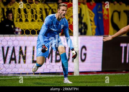 Venlo, Niederlande. 25. August 2023. VENLO, NIEDERLANDE - AUGUST 25: Torhüter Jan de Boer von VVV-Venlo schreit beim niederländischen Keuken Kampioen Divisie-Spiel zwischen VVV Venlo und Jong FC Utrecht im Covebo Stadion - de Koel am 25. August 2023 in Venlo, Niederlande. (Foto: Broer van den Boom/Orange Pictures) Credit: Orange Pics BV/Alamy Live News Stockfoto