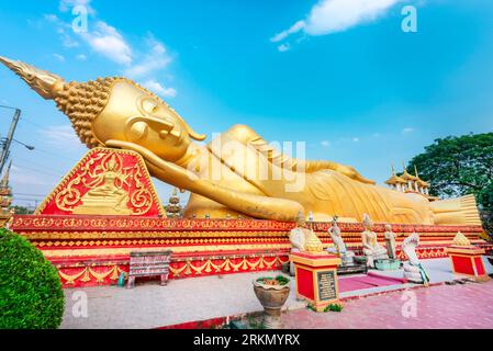 Das Hotel liegt in einem separaten Gehege, direkt neben dem Ort der Großen Goldenen Stupa, errichtet im dritten Jahrhundert n. Chr., ein wichtiges nationales Monument in La Stockfoto