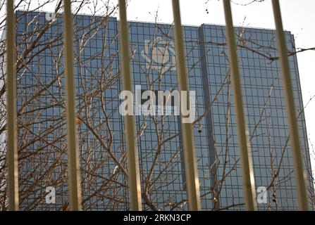 Bildnummer: 56948240  Datum: 23.01.2012  Copyright: imago/Xinhua (120123) -- TEHRAN, Jan. 23, 2012 (Xinhua) -- Photo taken on Jan. 23, 2012 shows Iranian Central Bank s building in northern Tehran, capital of Iran. The European Union (EU) on Monday imposed further sanctions against Iranian oil exports and central bank, a move aimed to ramp up pressure over the country s much disputed nuclear program. (Xinhua/Ahmad Halabisaz)(zx) IRAN-TEHRAN-EU-SANCTIONS PUBLICATIONxNOTxINxCHN Wirtschaft Bank Gebäude Zentralbank premiumd xbs x0x 2012 quer      56948240 Date 23 01 2012 Copyright Imago XINHUA  TE Stock Photo