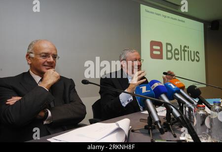 Bildnummer: 57132570  Datum: 01.03.2012  Copyright: imago/Xinhua (120301) --BRUSSELS, March 1, 2012 (Xinhua) -- Jos Clijsters (R), CEO of the Belfius Bank(former Dexia Bank Belgium), and Alfred Bouckaert, Chairman of the board of the Belfius Bank, attend the press conference for the announcement of the bank s new name and logo in Brussels, Belgium, on March 1, 2012. The new name and logo were announced on Thursday for Dexia Bank Belgium (DBB), the first bank that fell in Europe s debt crisis, after the nationalization by the Belgian State. Dexia Bank Belgium was renamed Belfius. (Xinhua/Zhou L Stock Photo