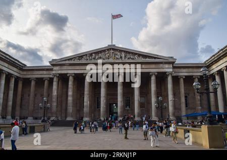 London, UK. 25th Aug, 2023. General view of the British Museum as director Hartwig Fischer resigns after a staff member was suspected of stealing museum artefacts. (Photo by Vuk Valcic/SOPA Images/Sipa USA) Credit: Sipa USA/Alamy Live News Stock Photo