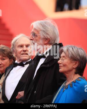 Bildnummer: 58040002  Datum: 27.05.2012  Copyright: imago/Xinhua (120528) -- CANNES, May 28, 2012 (Xinhua) -- French actress Emmanuelle Riva (1st R), Austrian director Michael Haneke (2nd R) and French actor Jean-Louis Trintignant (2nd L) attend the closing ceremony of the 65th Cannes Film Festival in Cannes, France, on May 27, 2012. The festival ended here Sunday night. (Xinhua/Gao Jing) (msq) FRANCE-CANNES-FILM FESTIVAL-CLOSING PUBLICATIONxNOTxINxCHN People Entertainment Kultur Filmfestival Film Festival xjh x0x premiumd 2012 quadrat      58040002 Date 27 05 2012 Copyright Imago XINHUA  Cann Stock Photo