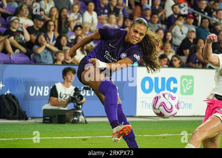 Orlando, Florida, USA, August 25, 2023, Orlando Pride player Ally Watt #11 makes a pass at Exploria Stadium. (Photo Credit: Marty Jean-Louis/Alamy Live News Stockfoto