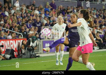 Orlando, Florida, USA, August 25, 2023, Orlando Pride player Ally Watt #11 receives a pass at Exploria Stadium. (Photo Credit: Marty Jean-Louis/Alamy Live News Stockfoto