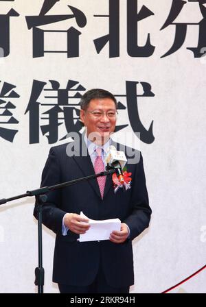 Bildnummer: 58156041 Datum: 27.06.2012 Copyright: imago/Xinhua (120627) -- TAIPEI, 27. Juni 2012 (Xinhua) -- Li Lihui, Präsident der Bank of China, spricht an die Eröffnungszeremonie der neuen Filiale der Bank in Taipei, Südostchina, Taiwan, 27. Juni 2012. Die Bank of China eröffnete hier am Mittwoch offiziell ihre Niederlassung in Taipeh und wurde damit die erste Geschäftsbank auf dem chinesischen Festland, die Geschäfte auf der Insel aufbaute. (Xinhua/Hou Dongtao) (lmm) CHINA-BANK OF CHINA-TAIPEI BRANCH-OPENING (CN) PUBLICATIONxNOTxINxCHN People Wirtschaft x0x xst 2012 hoch 58156041 Datum 27 06 2012 Copyright Imago Stockfoto