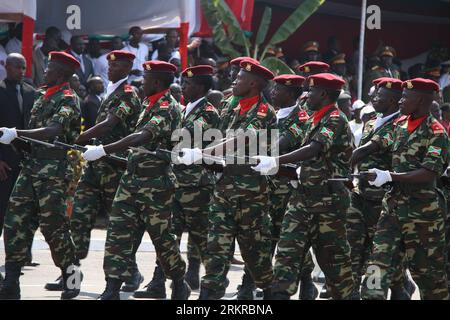 Bildnummer: 58174003  Datum: 02.07.2012  Copyright: imago/Xinhua (120702) -- BUJUMBURA, July 2, 2012 (Xinhua) -- Burundian infantry soldiers march during Burundi s 50th anniversary of independence celebrations in Bujumbura, Burundi, July 2, 2012. Burundians celebrated on Monday the golden jubilee of their country s independence from the Belgian colonial power that they grabbed on July 1, 1962. (Xinhua/Yuan Liang) BURUNDI-INDEPENDENCE-50TH ANNIVERSARY PUBLICATIONxNOTxINxCHN Politik Militär Unabhängigkeitstag 50 Jubiläum xjh x0x premiumd 2012 quer      58174003 Date 02 07 2012 Copyright Imago XI Stock Photo